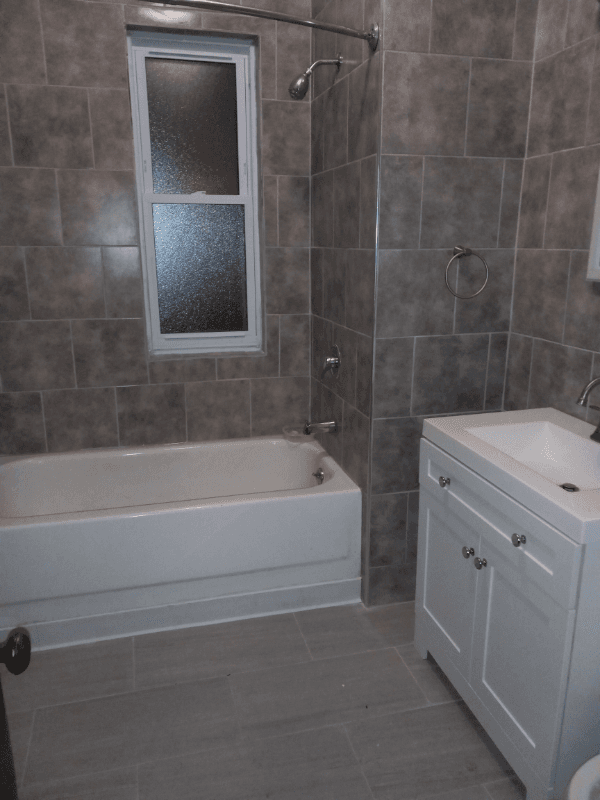 Chicago Apartment: 3242 W Lemoyne