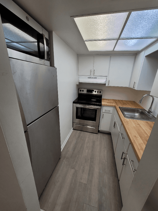 Deerfield Beach Apartment: 236 SE 9th Ave