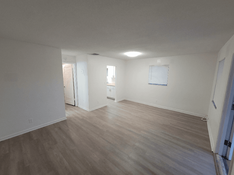 Deerfield Beach Apartment: 236 SE 9th Ave