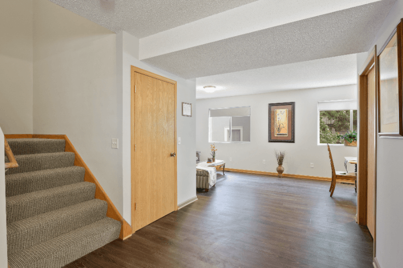 Saint Paul Multiplex: 619 - 625 Snelling Ave. North