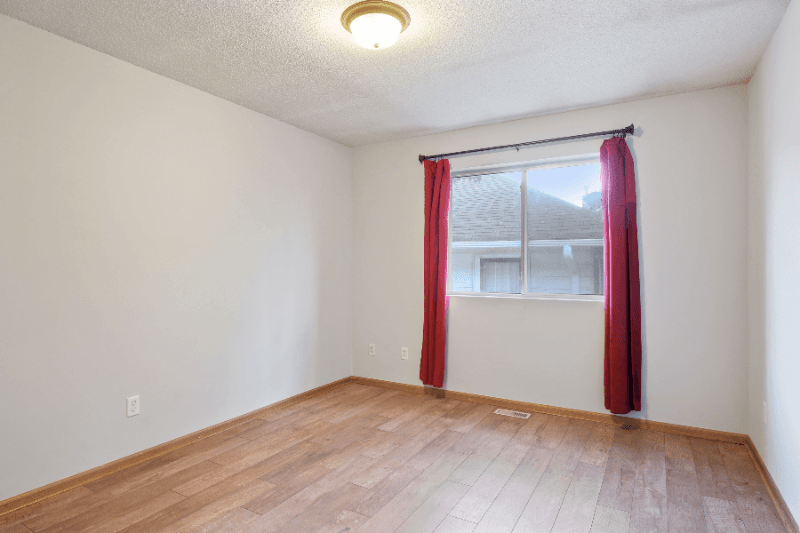 Saint Paul Multiplex: 619 - 625 Snelling Ave. North
