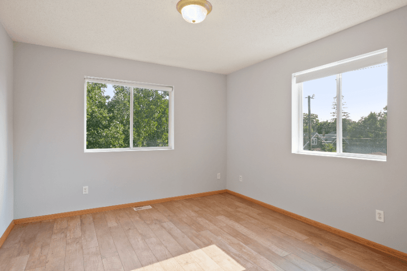 Saint Paul Multiplex: 619 - 625 Snelling Ave. North