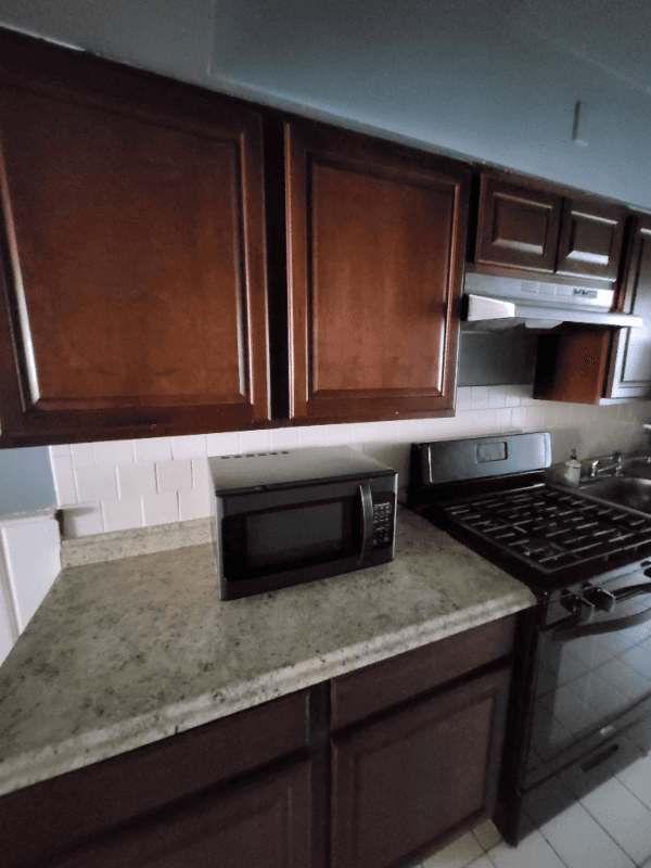 Hyattsville Apartment: 4112 Queensbury Rd