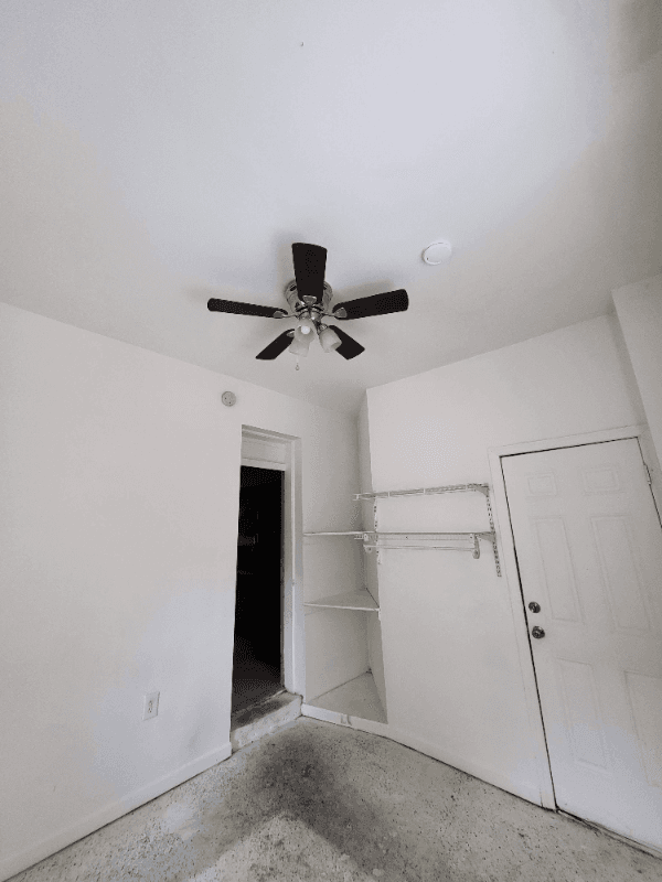Hyattsville Apartment: 4112 Queensbury Rd