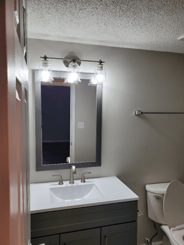 Columbia Condo: 601 Riverhill Circle