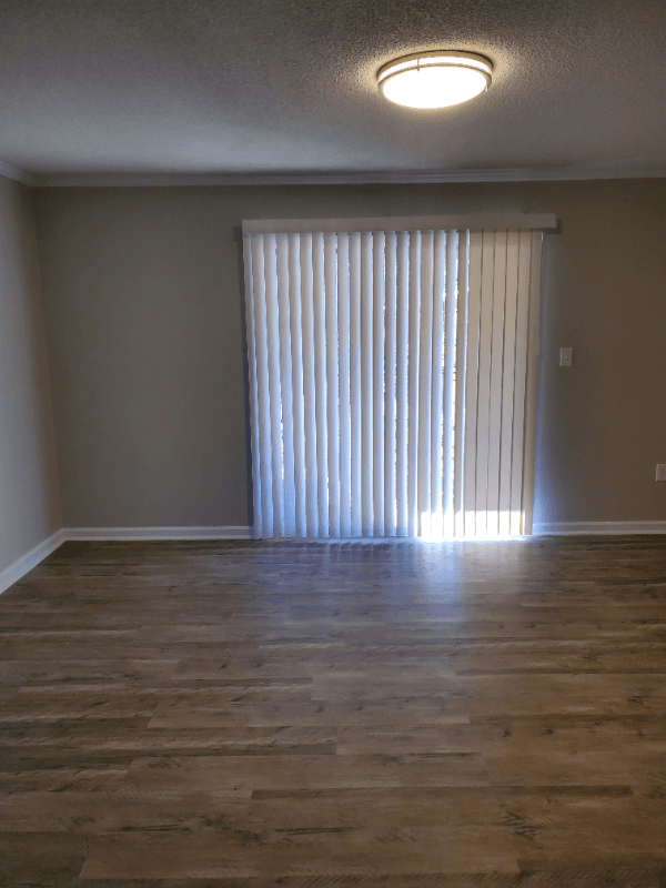 Columbia Condo: 601 Riverhill Circle