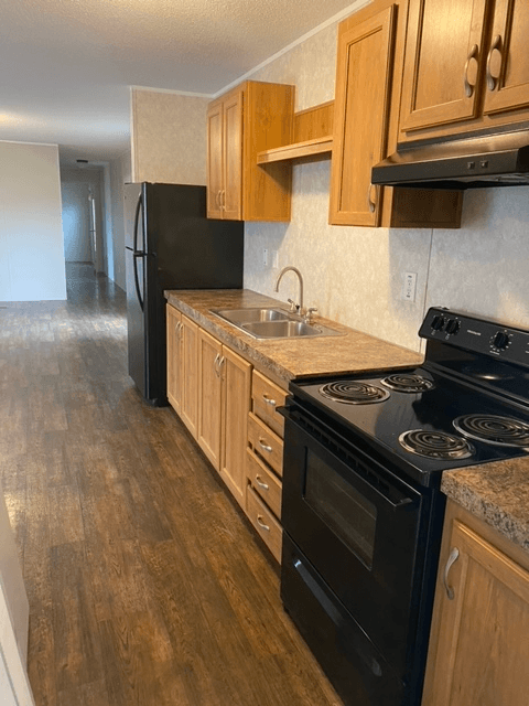 Springfield House: 101 Sparrow Ln