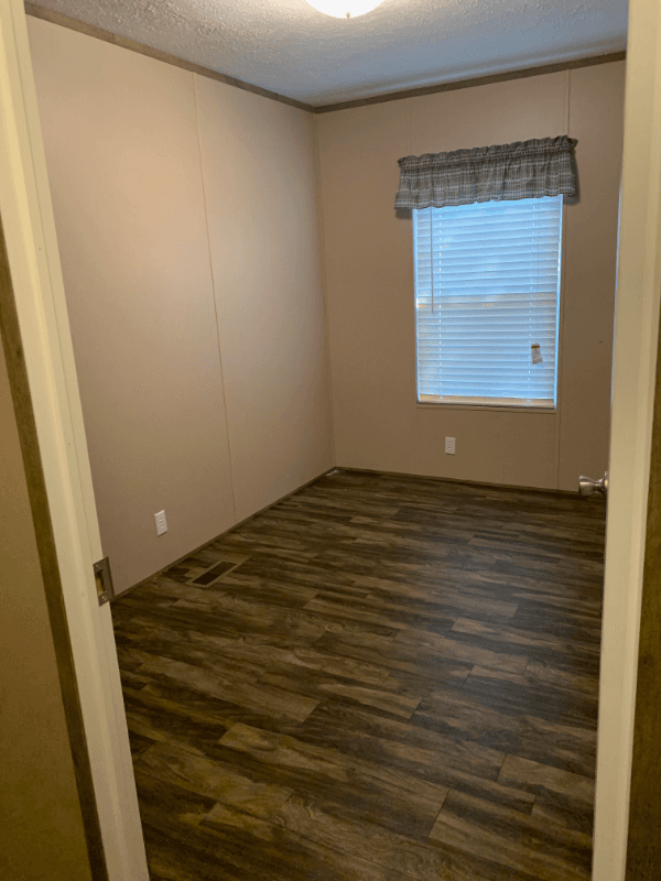 Springfield House: 101 Sparrow Ln