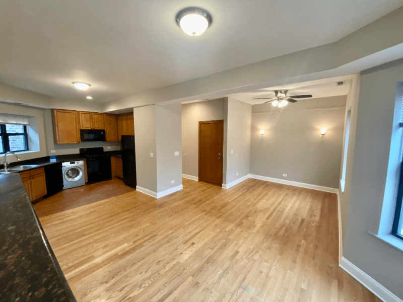 Chicago Apartment: 6557 S Minerva Ave