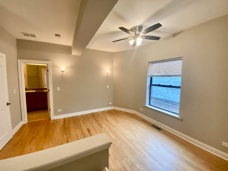 Chicago Apartment: 6557 S Minerva Ave