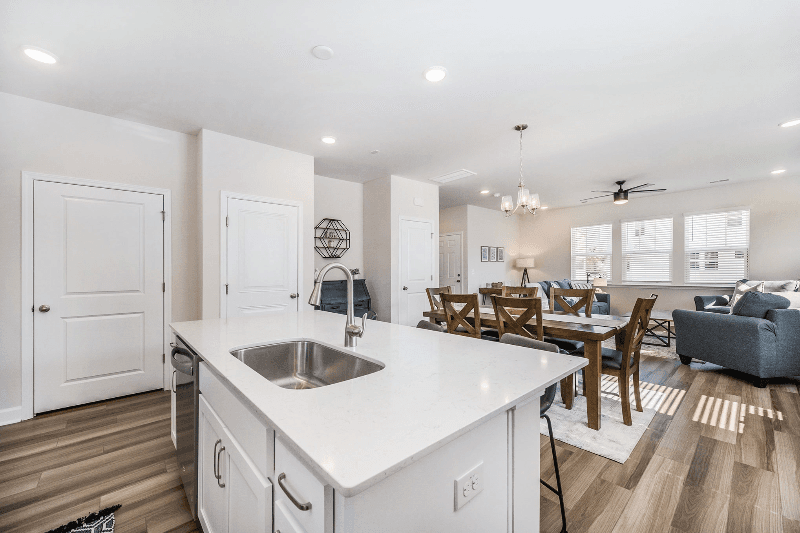 Johns Island Townhome: 318 Lanyard St
