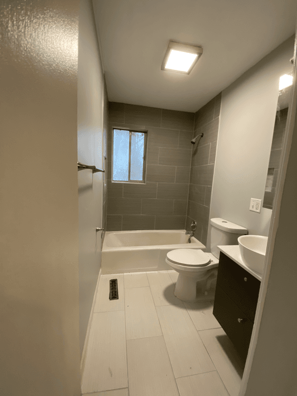 Alton House: 2310 Tibbitt St