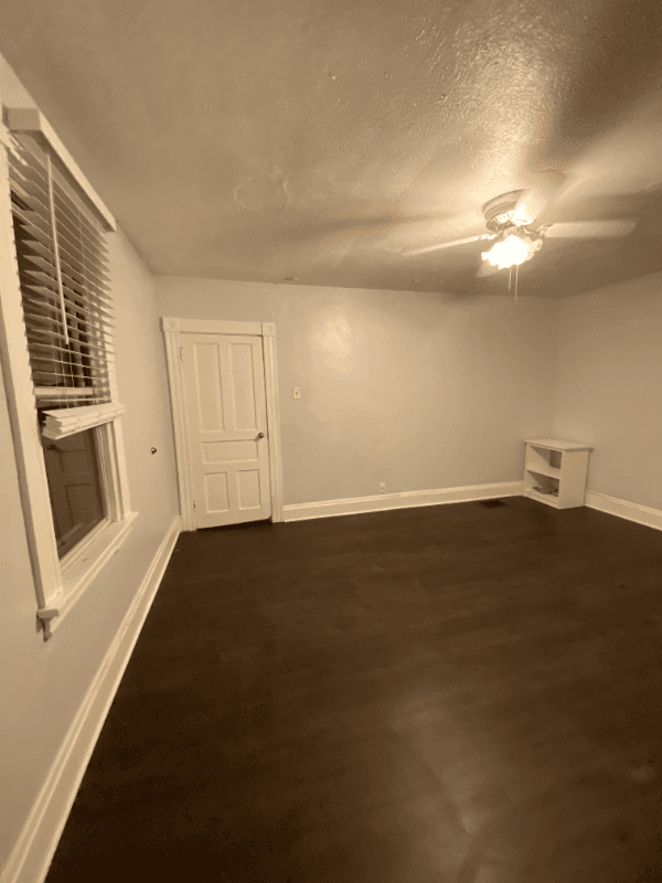 Carnegie House: 525 3rd Ave