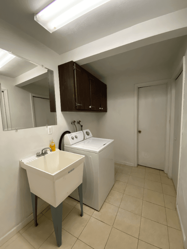 Carnegie House: 525 3rd Ave