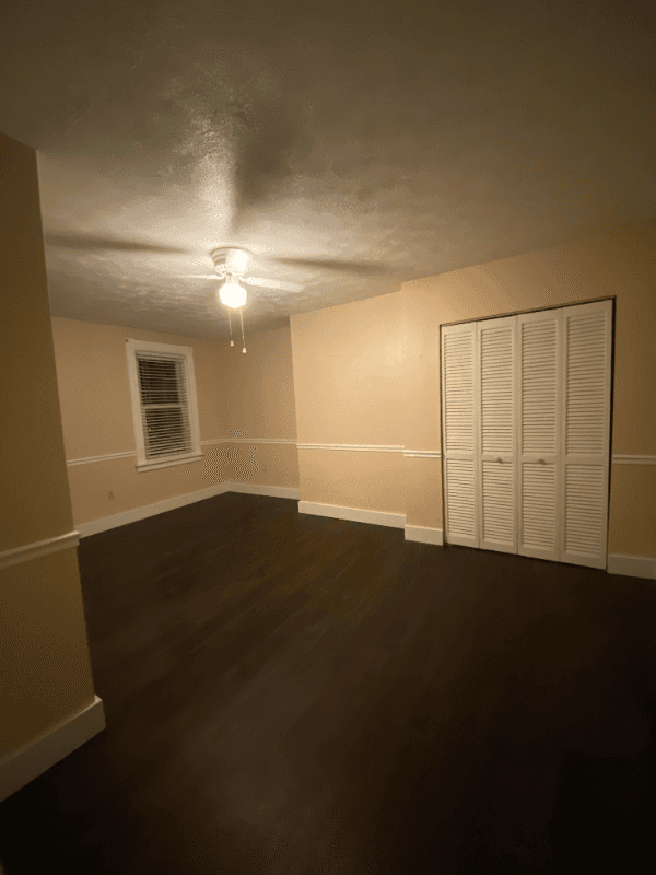 Carnegie House: 525 3rd Ave