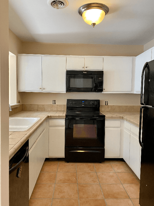 Wilmington Townhome: 6211 Wrightsville Ave