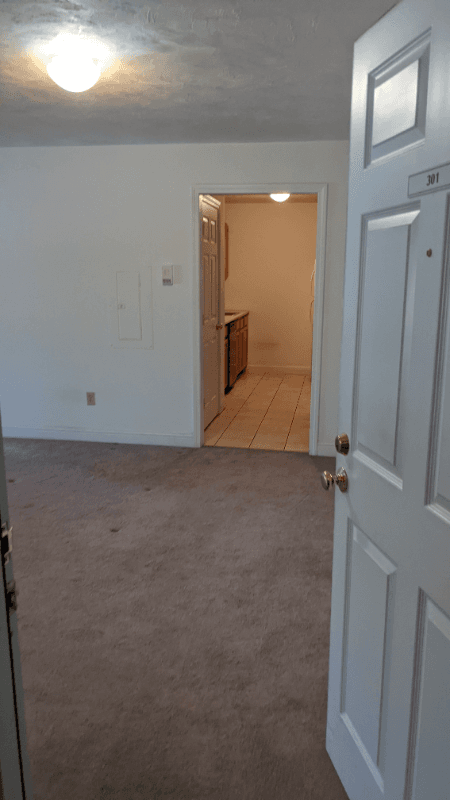 Mansfield Apartment: 12 Pratt Street