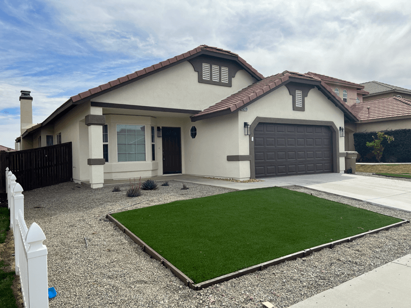 Hesperia House: 9219 Canyon View Ave