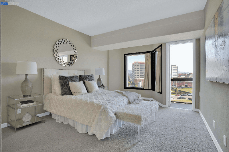 Emeryville Condo: 6363 Christie Ave