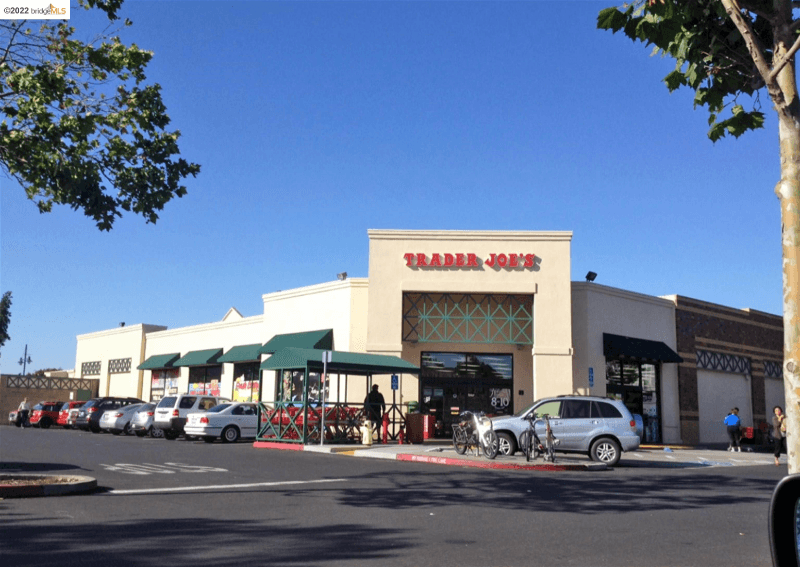 Emeryville Condo: 6363 Christie Ave