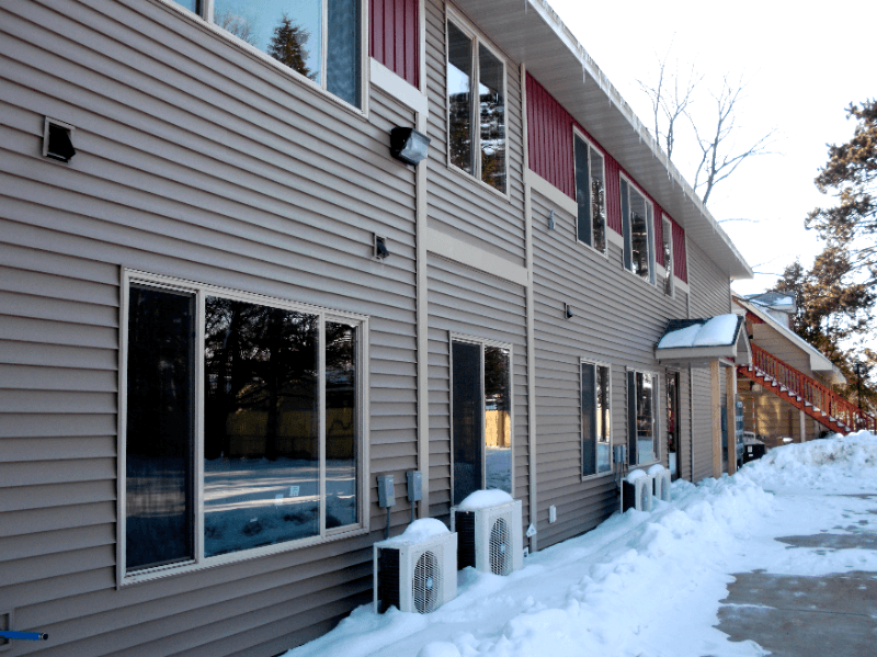 Cambridge Apartment: 355 Horseshoe Dr