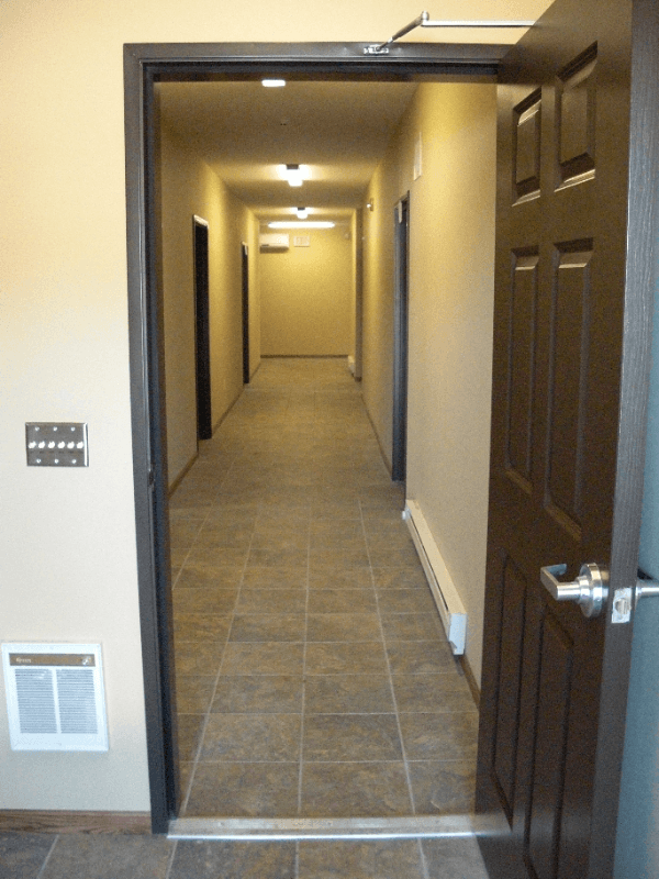 Cambridge Apartment: 355 Horseshoe Dr