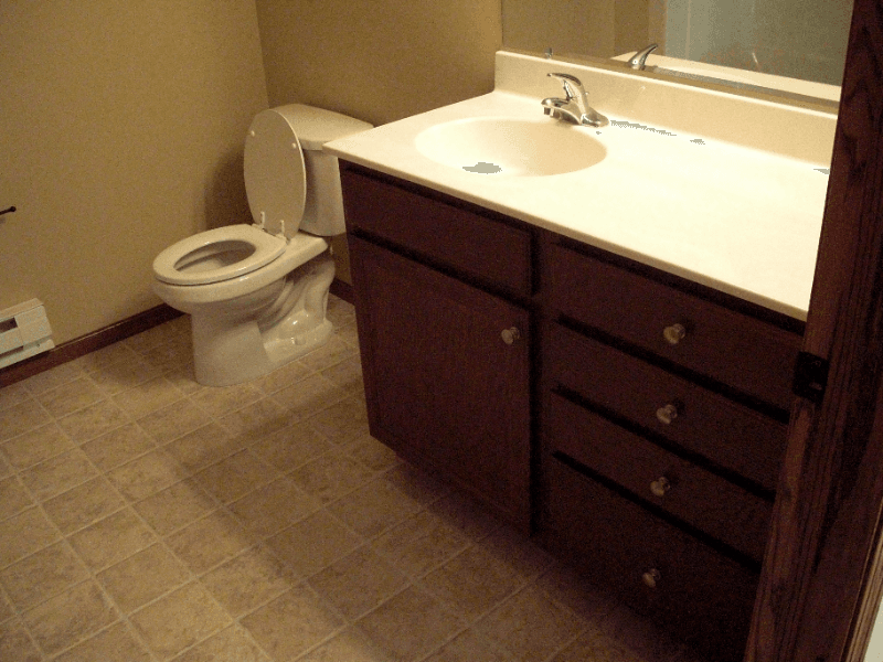 Cambridge Apartment: 355 Horseshoe Dr