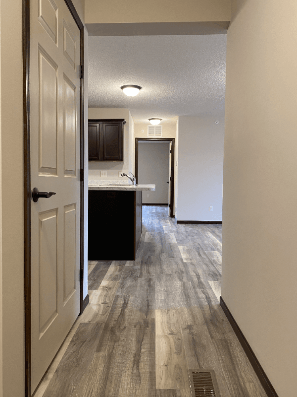 Cambridge Townhome: 2200 4th Ln SE