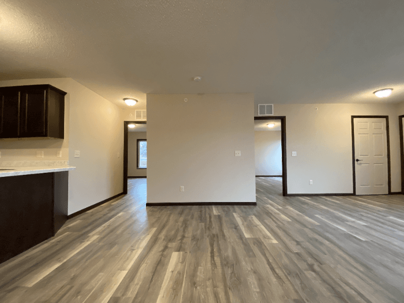Cambridge Townhome: 2200 4th Ln SE