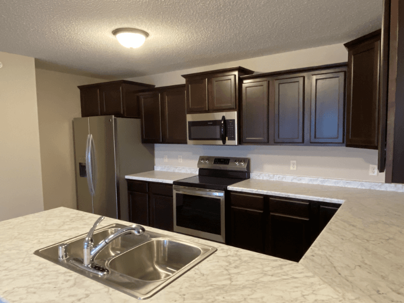 Cambridge Townhome: 2200 4th Ln SE