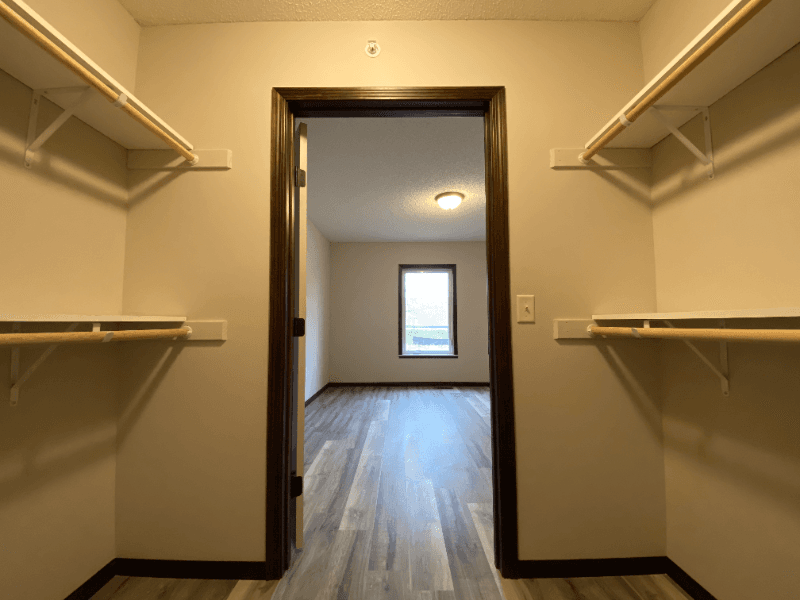 Cambridge Townhome: 2200 4th Ln SE