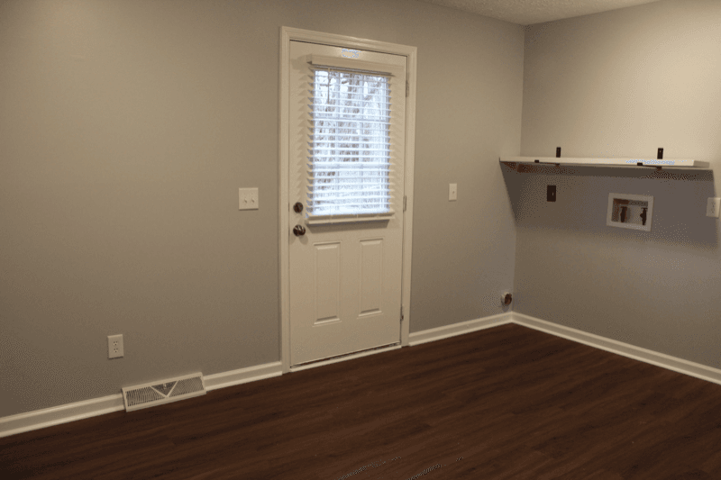 Johnson City House: 703 Fall St