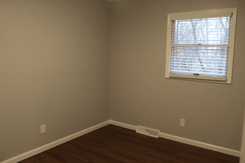 Johnson City House: 703 Fall St