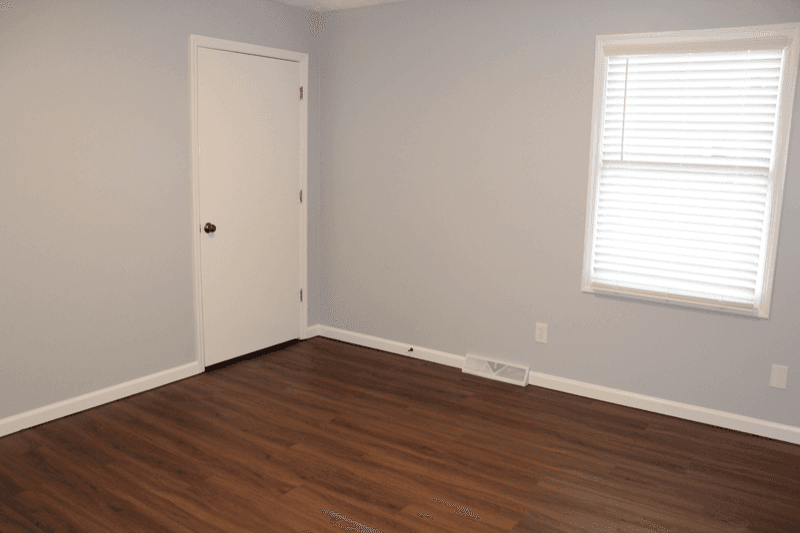 Johnson City House: 703 Fall St