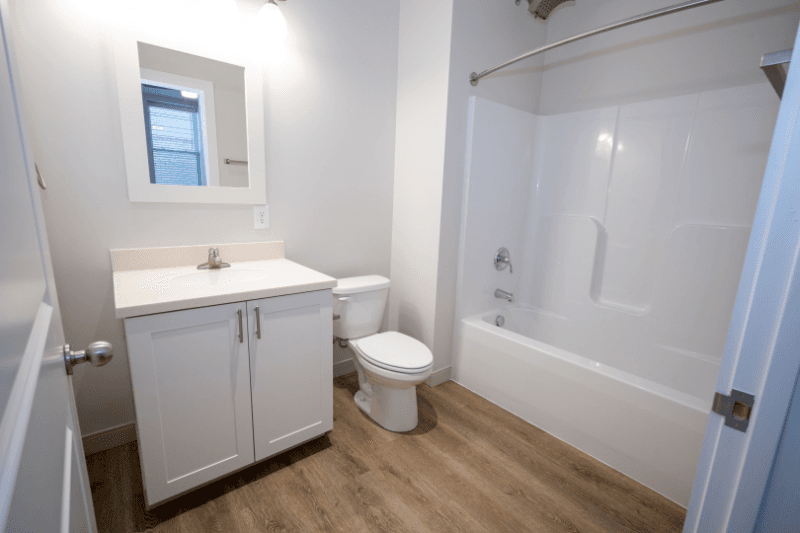 Albemarle Apartment: 103 N First St