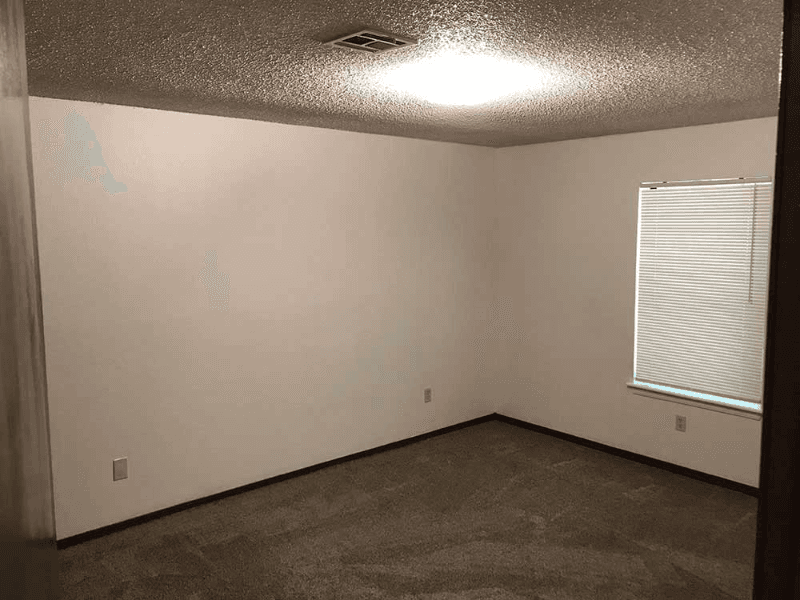Noble Multiplex: 1019 Aspen Cir
