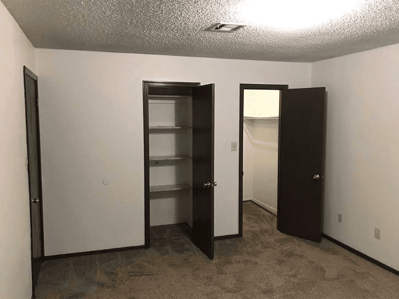 Noble Multiplex: 1019 Aspen Cir