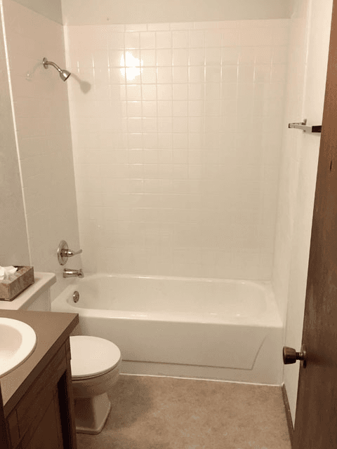 Noble Multiplex: 1019 Aspen Cir