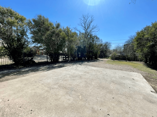 Waco House: 2608 Bosque Blvd