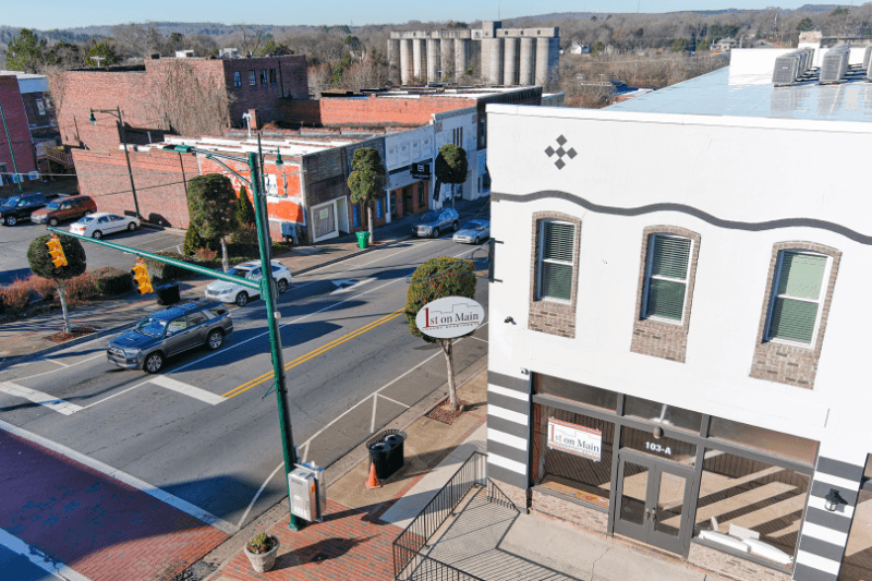 Albemarle Apartment: 103 N First St