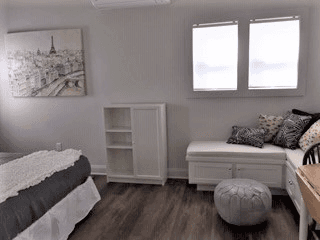 Hendersonville House: 606 Ray Ave