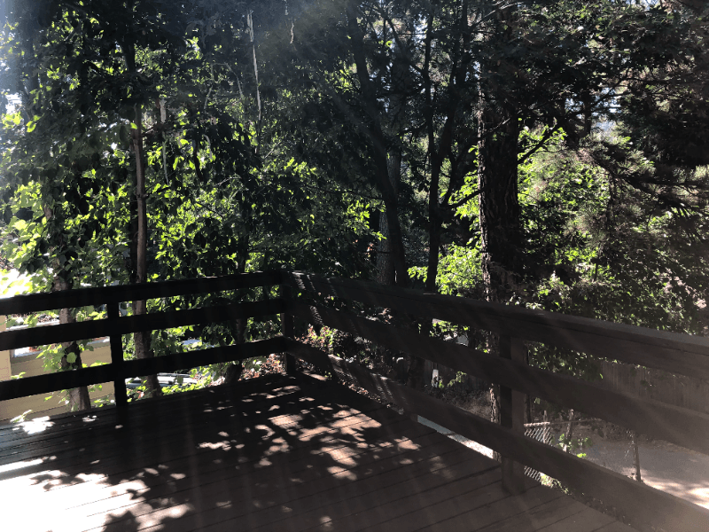 Crestline House: 22822 Azalia Ln