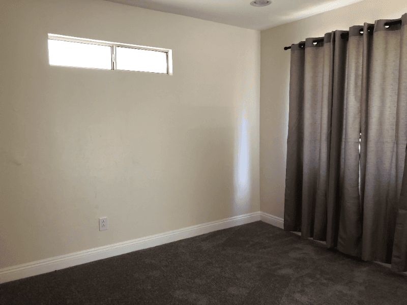 Crestline House: 22822 Azalia Ln