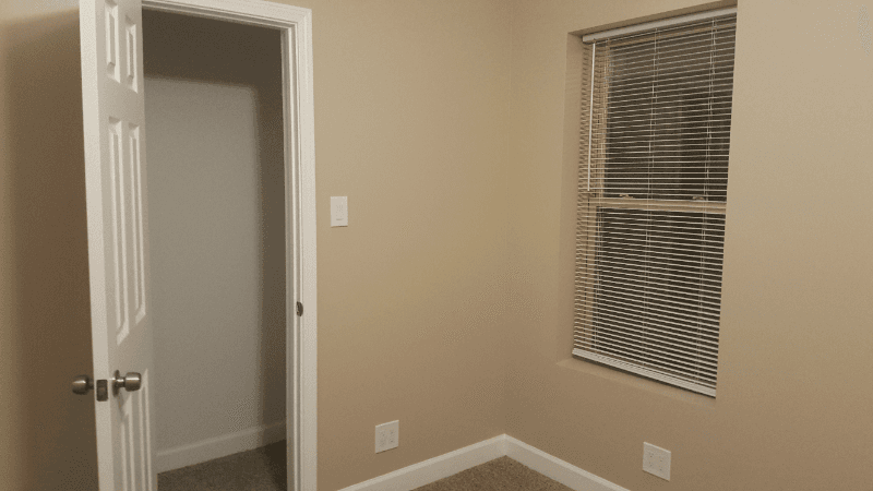 Chicago Apartment: 5357 W Leland Avenue