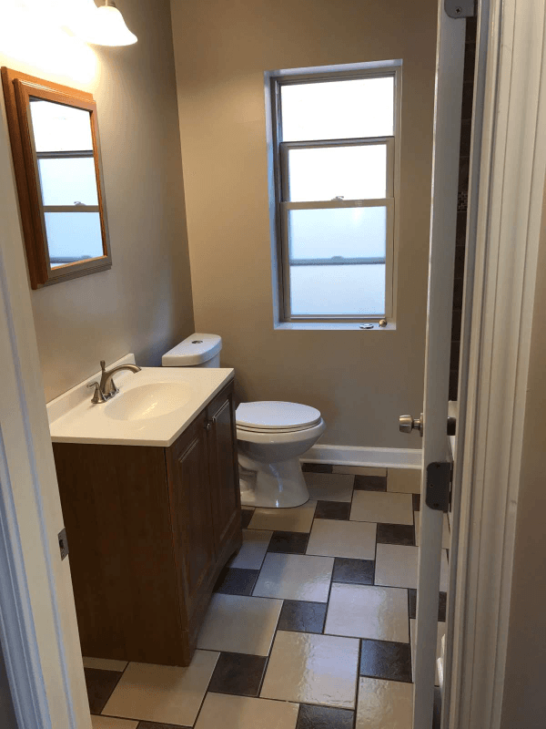 Chicago Apartment: 5357 W Leland Avenue