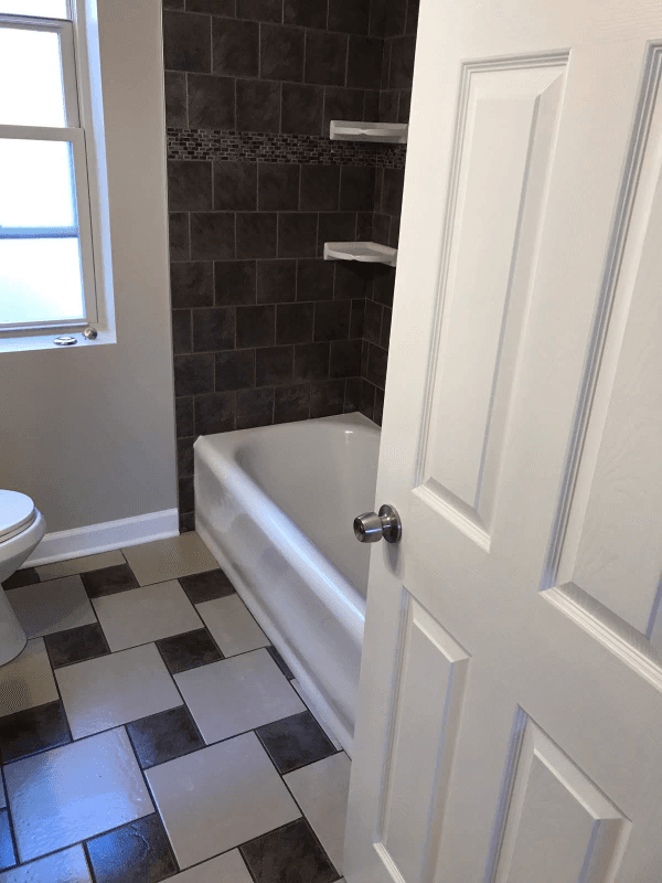 Chicago Apartment: 5357 W Leland Avenue