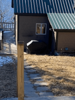 Whiting House: 100 Cedar Ln