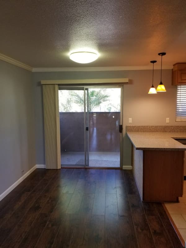 Oceanside Condo: 501 Calle Montecito