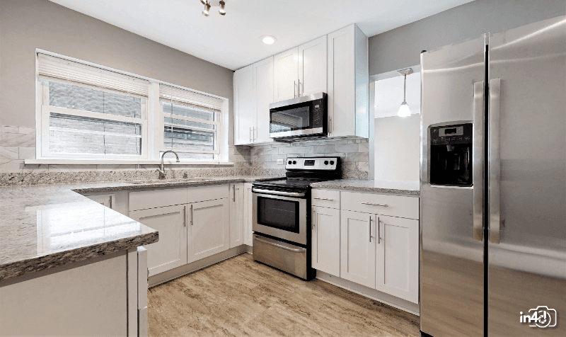 Chicago Condo: 2000 W Arthur Ave