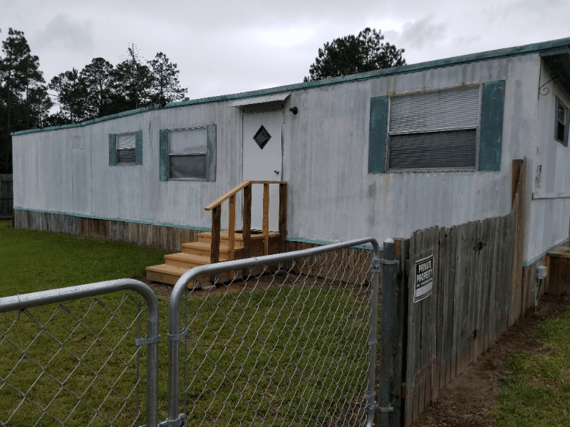 Ludowici House: 41 NE Thickette Road